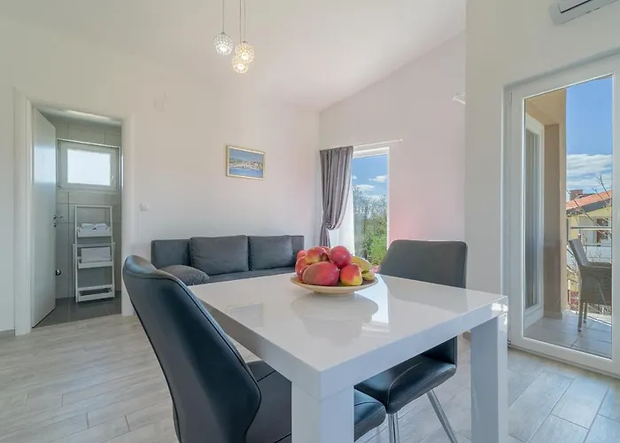 Enona דירה נין