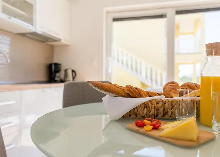 Enona דירה נין