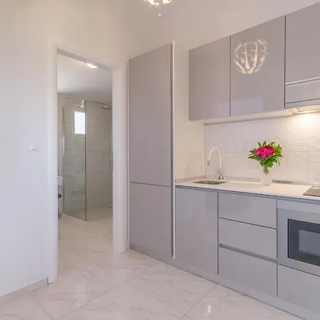 Apartment Enona Nin