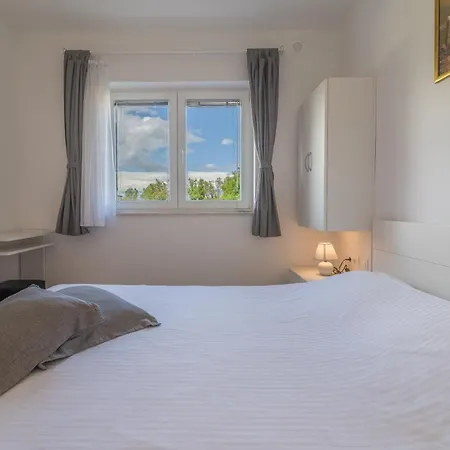 Apartment Enona *