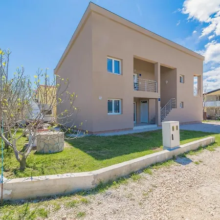 Apartment Enona Nin